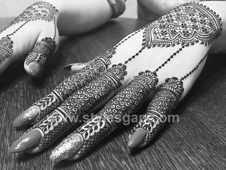 Latest Arabic Mehndi Designs Henna Trends 2022-2023 Collection