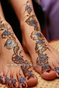 Stylish Glitter Mehndi Designs for Feet (8)