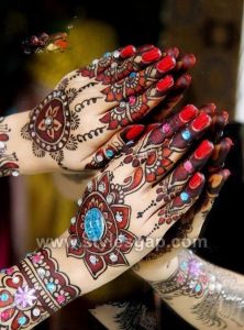 Stylish Wedding Glitter Mehndi Designs (7)