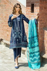 Latest Eid ul Azha Women Fancy Dresses 2022 by Pakistani Brands