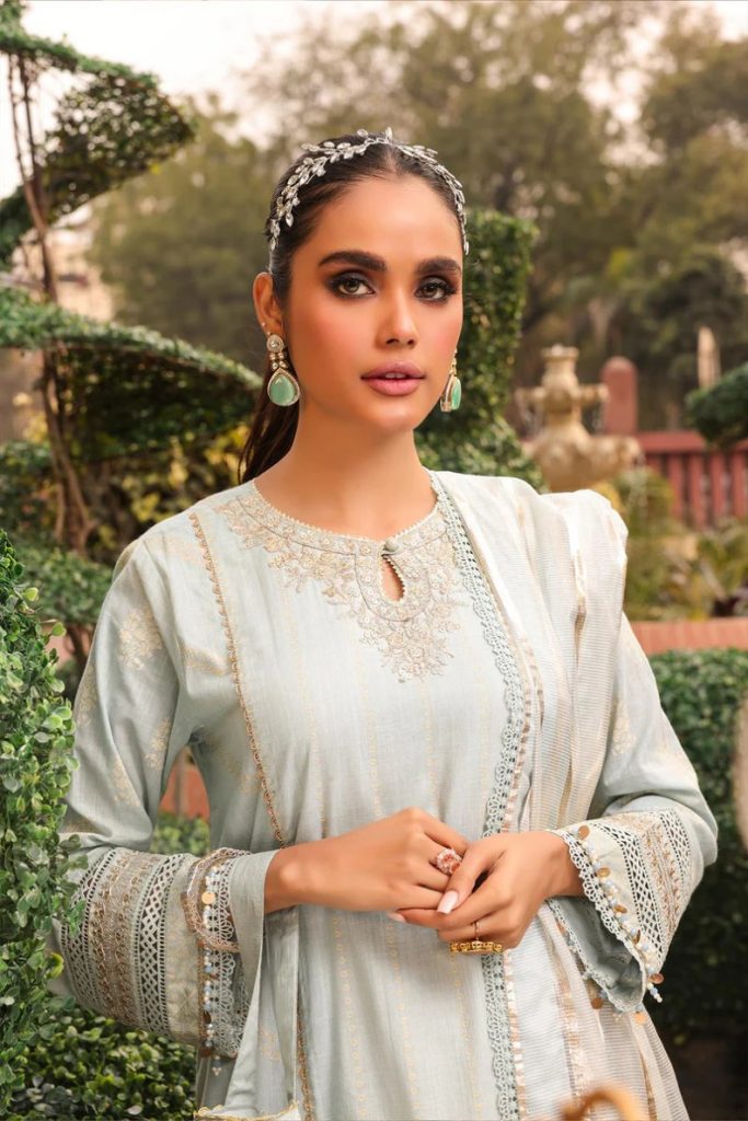 Alkaram Summer Eid Festival Dresses Formal Collection (22) - Stylesgap.com