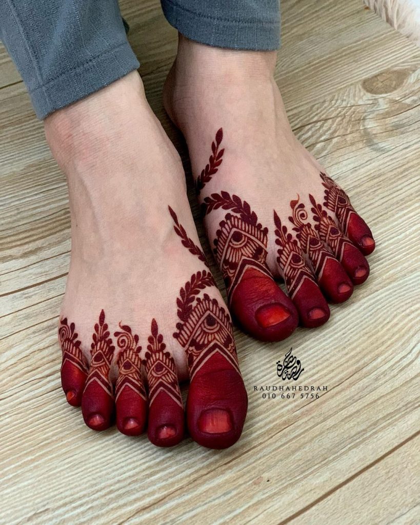 Simple & Easy Finger Mehndi Designs and for toes (8) - StylesGap.com